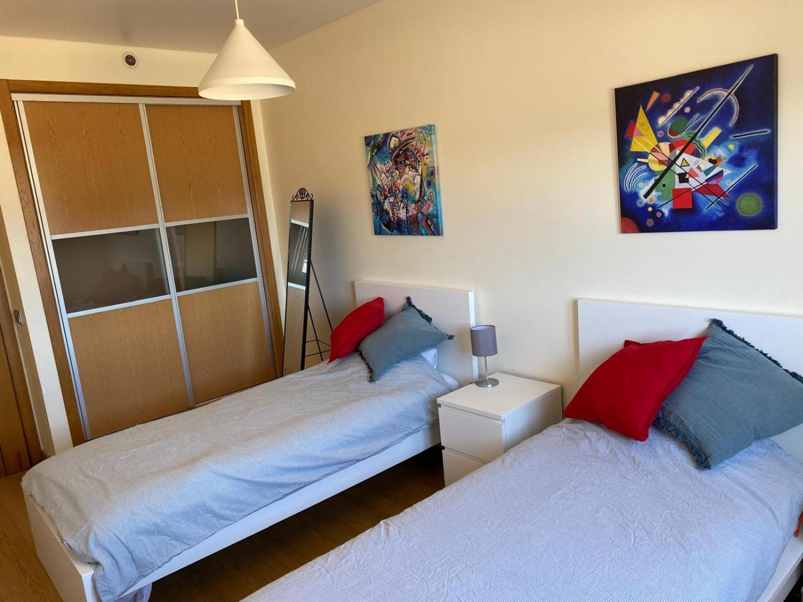 Zion Guest House Алмада Экстерьер фото